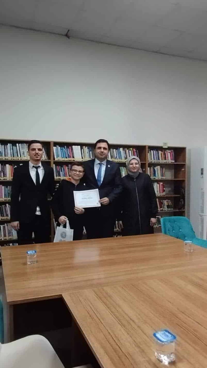 Biga'da Kütüphane Haftası'nda Öğrencilerle Kitap Okuma Etkinliği - Görsel 2