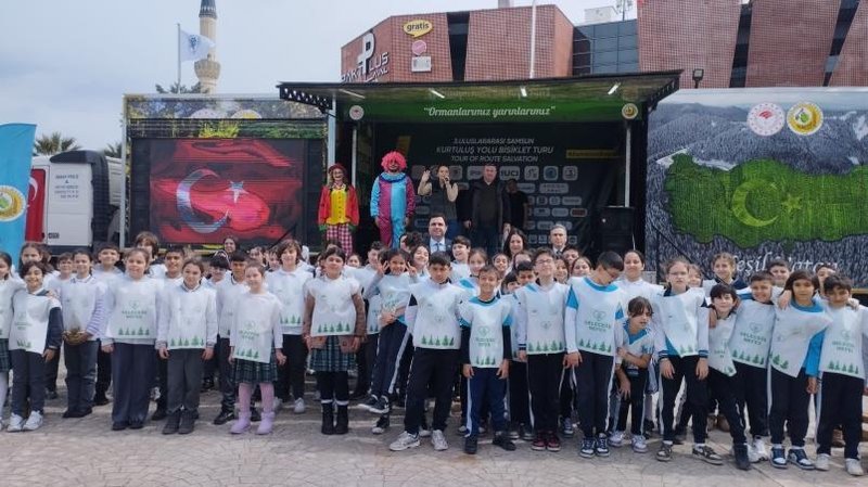 Biga'da Yeşil Vatan Tırı Öğrencilerle Buluştu - Görsel 3