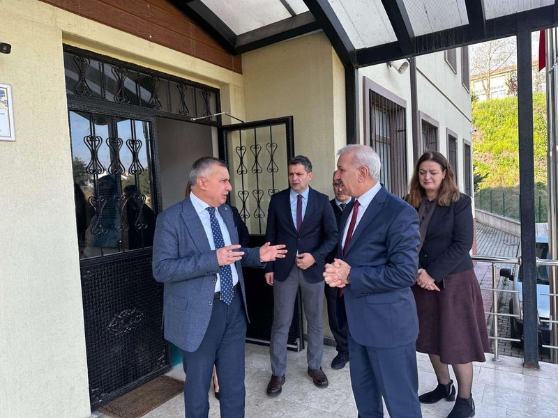 Bursa İl Milli Eğitim Müdürü Gürhan Çokgezer'den Kestel'de Eğitim İncelemeleri - Görsel 2