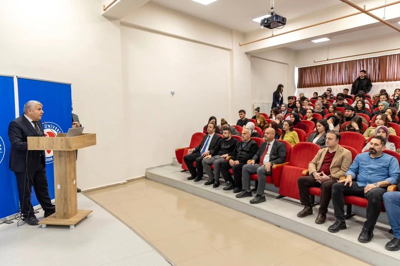 Hakkari Üniversitesi'nde Kütüphane Haftası Etkinlikleri: "İyileştiren Kütüphane" - Görsel 2