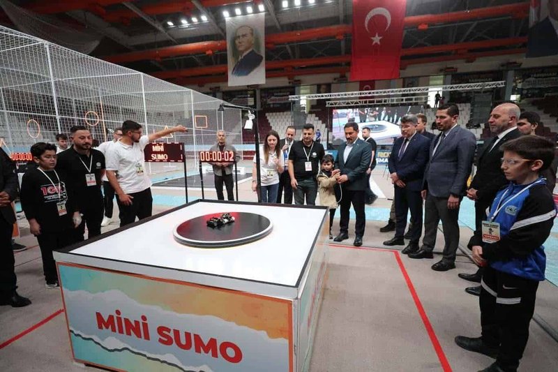 Hatay Robot Yarışması Sona Erdi: Öğrenciler Bilim ve Teknolojiye Adım Attı - Görsel 3