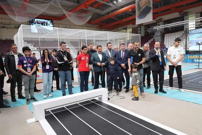 Hatay Robot Yarışması Sona Erdi: Öğrenciler Bilim ve Teknolojiye Adım Attı - Görsel 4