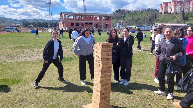 Gülyalı Ortaokul Öğrencileri Atletizmde Yarıştı - Görsel 4