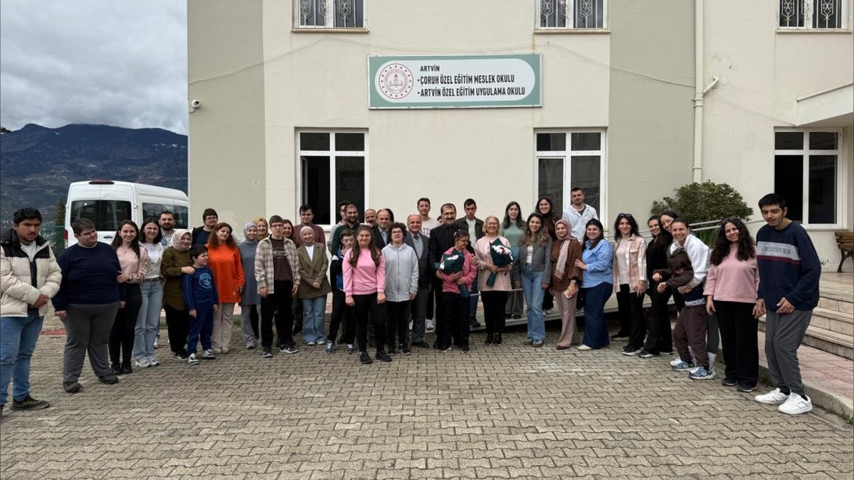 Artvin İl Milli Eğitim Müdürü Fahri Acar'dan Okul Ziyaretleri