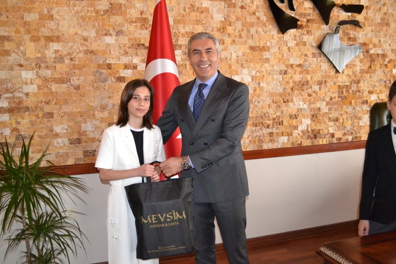 Beypazarı Kaymakamı Ünal Coşkun, 23 Nisan Kutlamaları Kapsamında Öğrencileri Makamında Ağırladı - Görsel 5