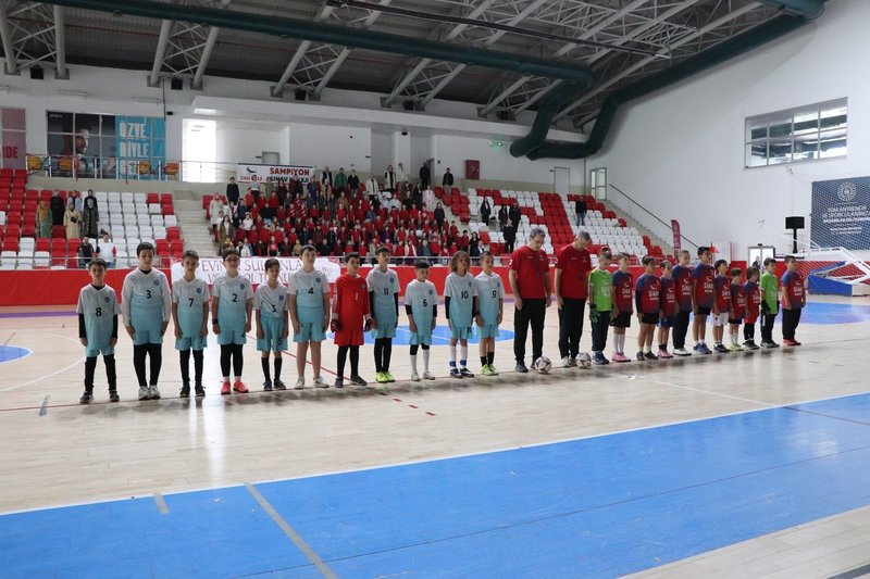 Bozüyük'te 23 Nisan İlkokullar Futsal Turnuvası Tamamlandı - Görsel 2