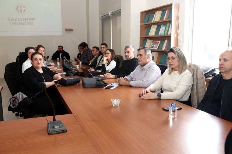 Gaziantep Üniversitesi'nde Mesleki Eğitimde Akreditasyon Süreci Çalıştayı Düzenlendi - Görsel 4