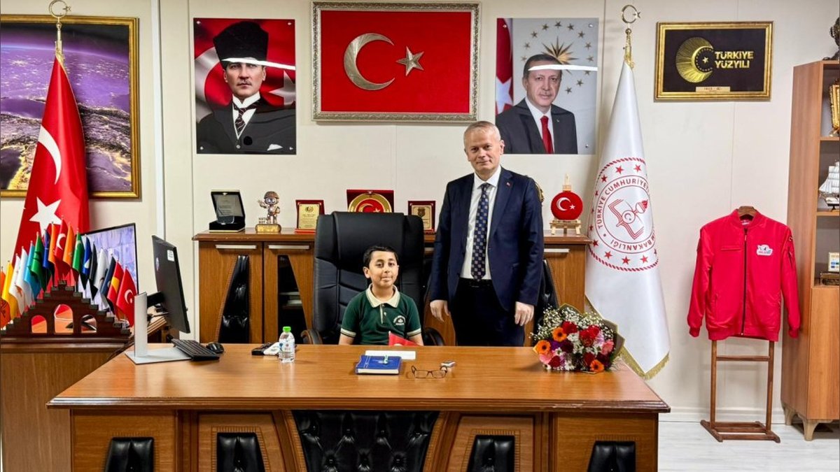 Kırıkhan'da 23 Nisan Coşkusu: Temsili Makam Devri Gerçekleşti