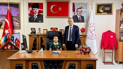 Kırıkhan'da 23 Nisan Coşkusu: Temsili Makam Devri Gerçekleşti
