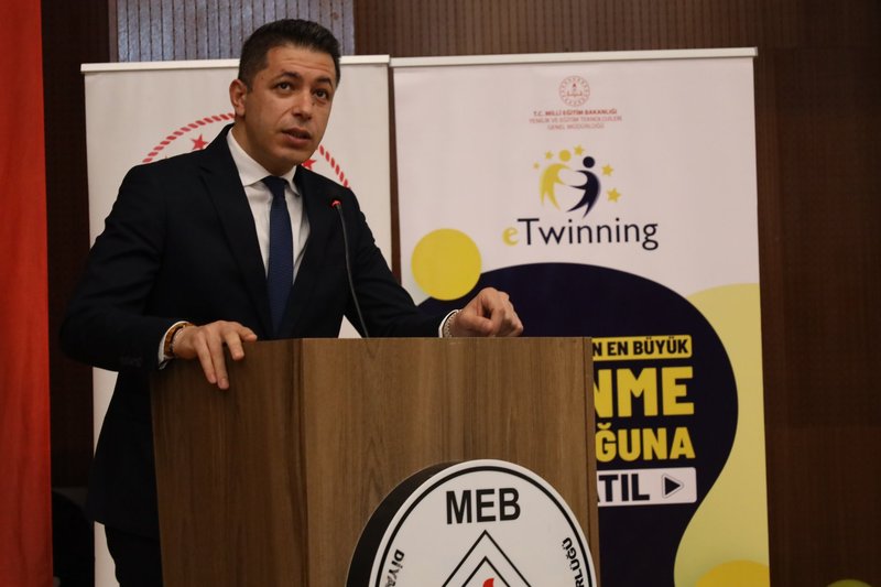 Diyarbakır'da eTwinning Başarısı: 387 Öğretmene Ulusal, 250 Öğretmene Avrupa Kalite Etiketi Verildi - Görsel 4