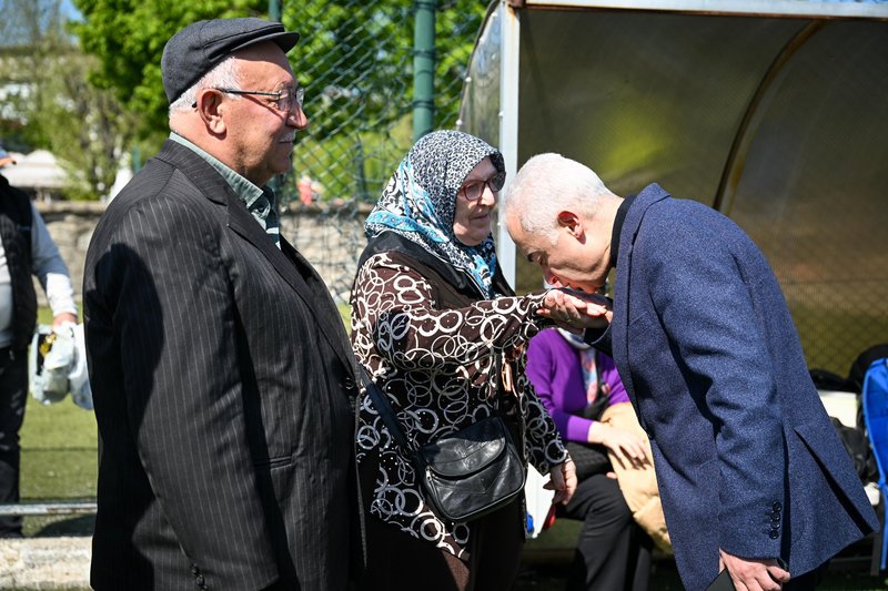 Kırklareli Valisi Uğur Turan, Şehit Anıl Yalap Ortaöğretim Futbol Turnuvası'na Katıldı - Görsel 2