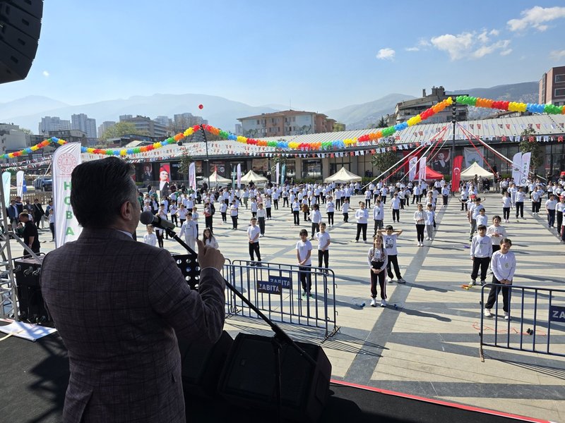 Osmangazi İlçe Milli Eğitim Müdürü Sezer'den Milli Birlik Haftası Kapsamında Okul Ziyaretleri - Görsel 3