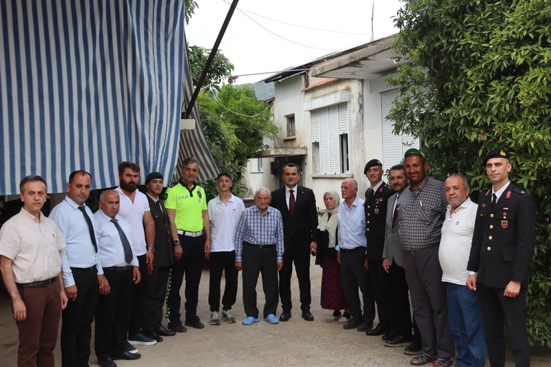 Finike Kaymakamı Musa Kazım Çelik, Kore Gazisi ve Şehit Ailesini Ziyaret Etti - Görsel 4