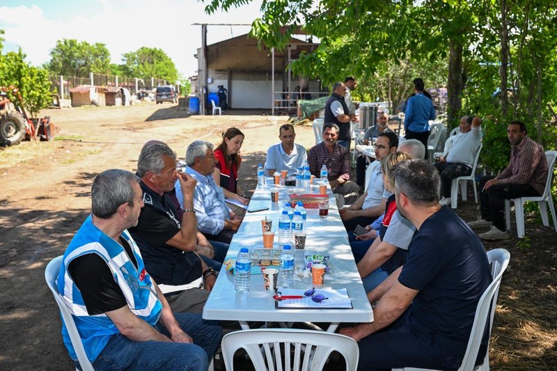 Kırklareli Valisi Uğur Turan Kurban Kesim Alanlarını Denetledi: Güvenli Gıda Vurgusu - Görsel 2