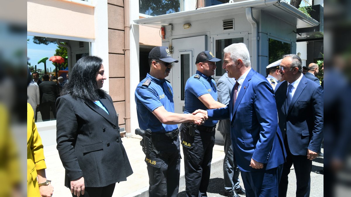 Ticaret Bakanı Bolat ve Vali Soytürk, Tekirdağ Emniyet Personeli ile Bayramlaştı