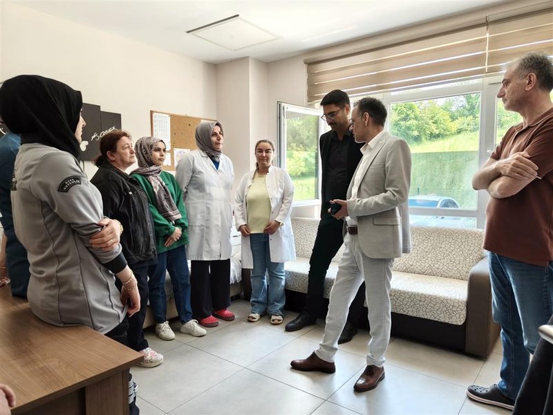 Bartın İl Sağlık Müdürü Özkan Pulat, Kozcağız Entegre Sağlık Merkezi'ni Ziyaret Etti - Görsel 3